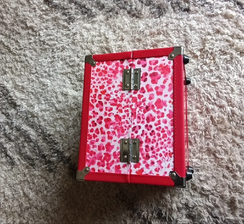 Caboodles NWOT Pink Leopard Print Jewelry Case with Silver Hardware
